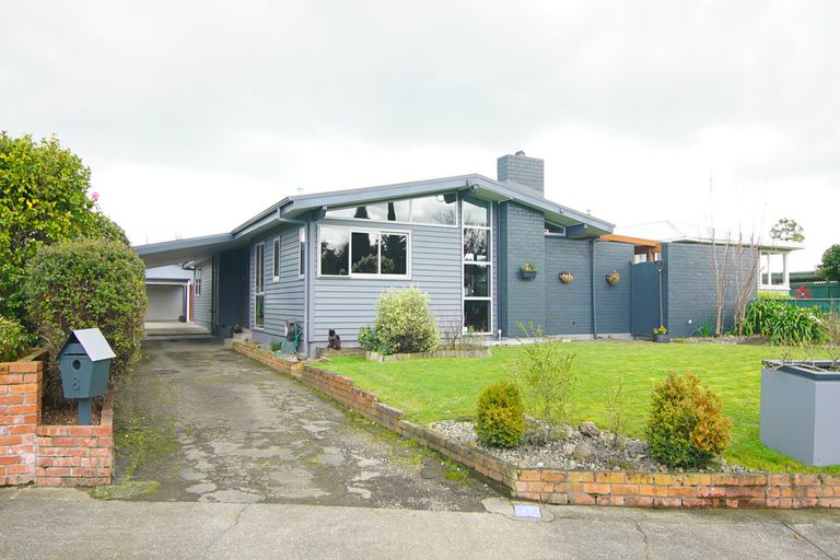 Photo of property in 8 Lifford Place, Awapuni, Palmerston North, 4412