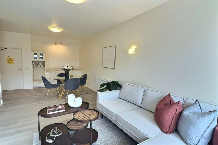 Photo of property in 68 Whiteley Street, Moturoa, New Plymouth, 4310