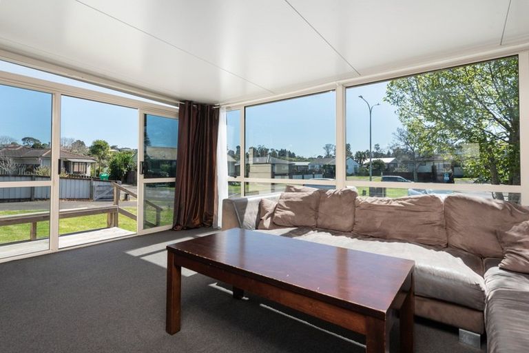 Photo of property in 44 Lagoon Place, Poike, Tauranga, 3112