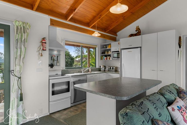 Photo of property in 7 Te Opi Road East, Whakapirau, Maungaturoto, 0583