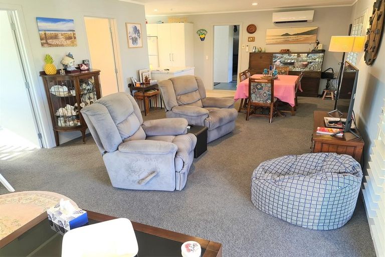 Photo of property in 105 Nikau Close, Matarangi, Whitianga, 3592