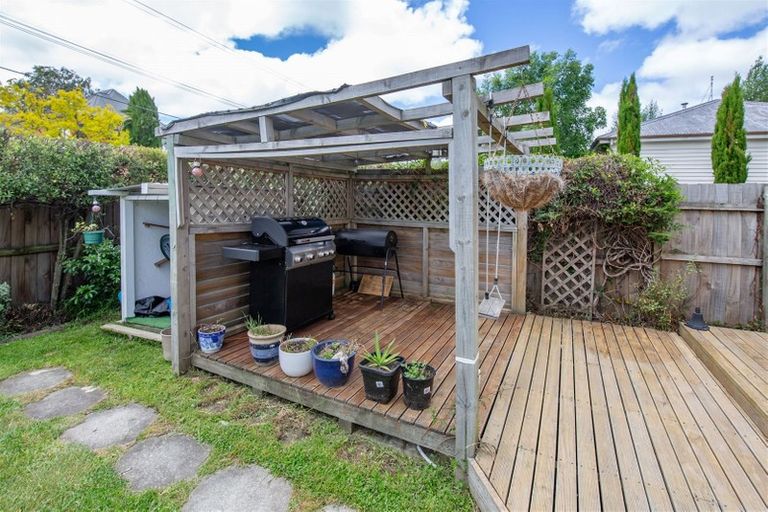 Photo of property in 16 Burke Street, Addington, Christchurch, 8024