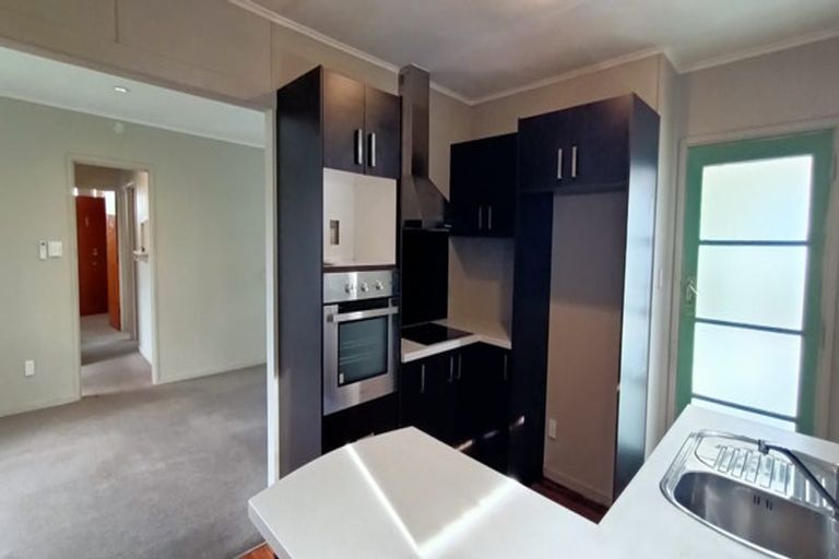 Photo of property in 2/12 Olive Crescent, Papatoetoe, Auckland, 2025