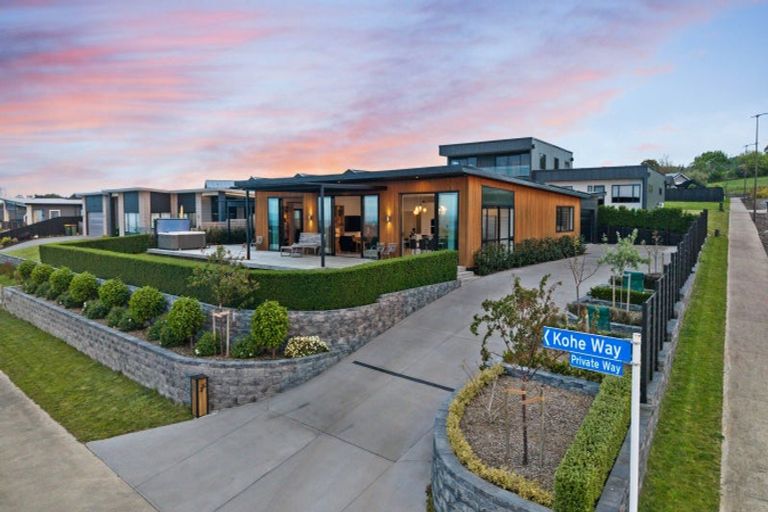 Photo of property in 2 Kohe Way, Pukekohe, 2120