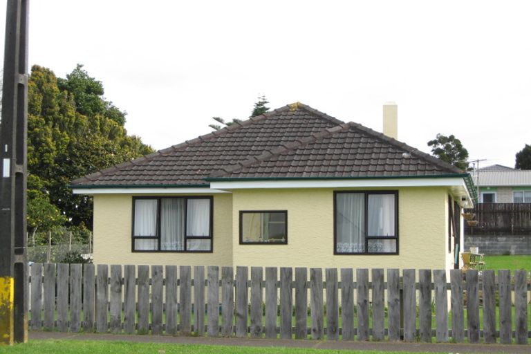 Photo of property in 57 Domett Street, Waitara, 4320