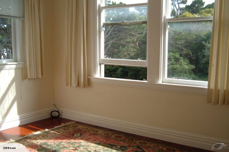 Photo of property in 2 Caprera Street, Melrose, Wellington, 6023