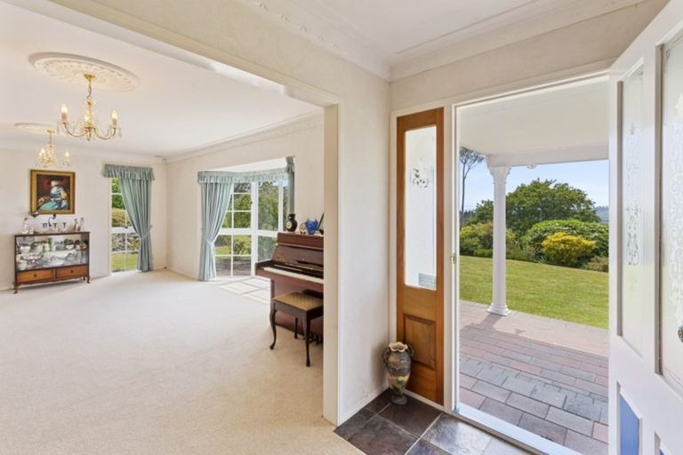 Photo of property in 34 Cherrington Road, Clevedon, Papakura, 2582