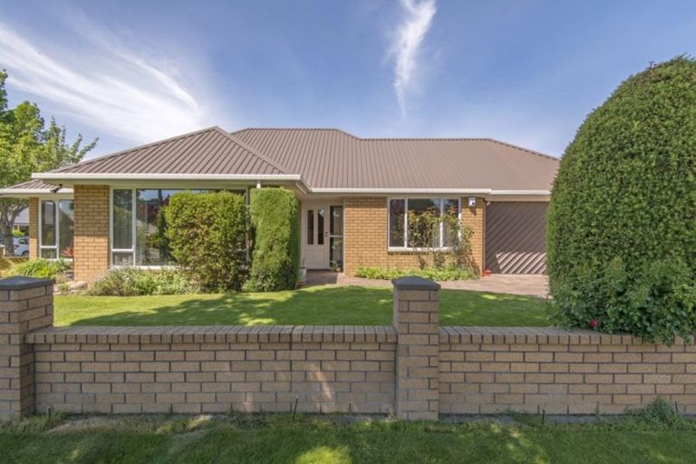 Photo of property in 1 Thoresby Mews, Avonhead, Christchurch, 8042