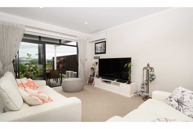Photo of property in 12b Dida Park Drive, Kumeu, 0810