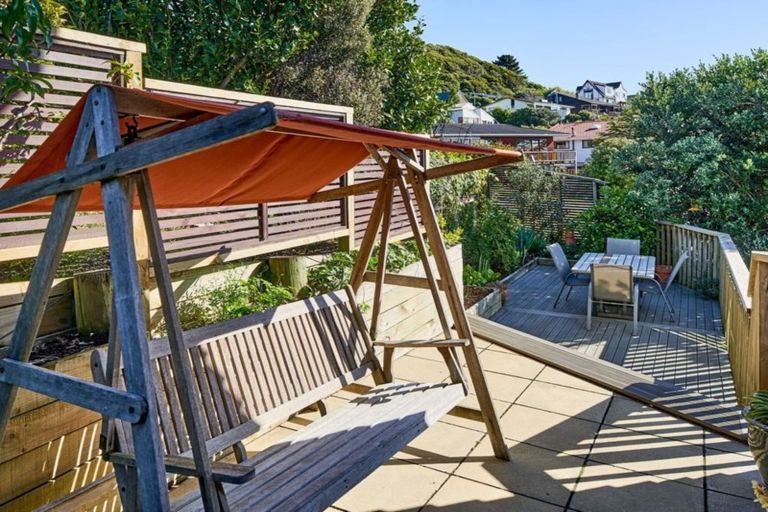 Photo of property in 18 Leeward Drive, Whitby, Porirua, 5024