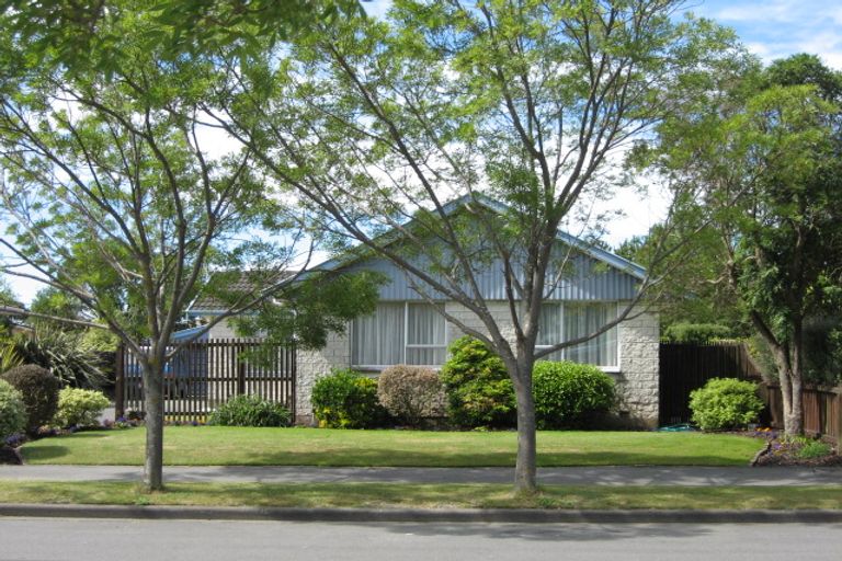 Photo of property in 12 Daytona Place, Parklands, Christchurch, 8083