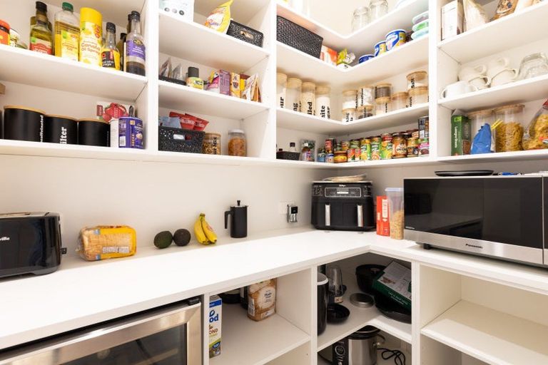 Photo of property in 31 Keene Drive, Bell Block, New Plymouth, 4312