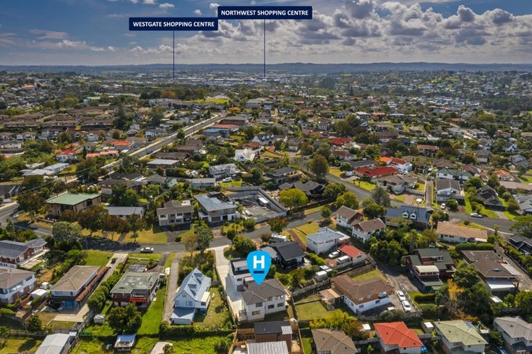 Photo of property in 10a Mescal Street, Massey, Auckland, 0614