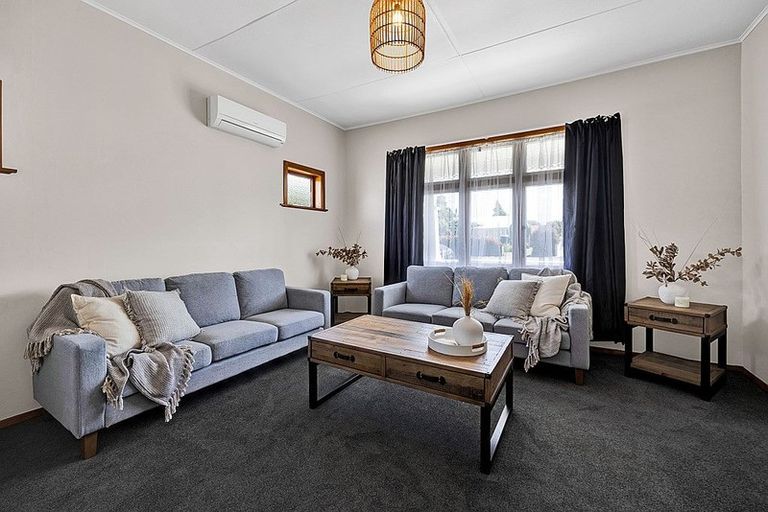 Photo of property in 4 George Street, Hawera, 4610