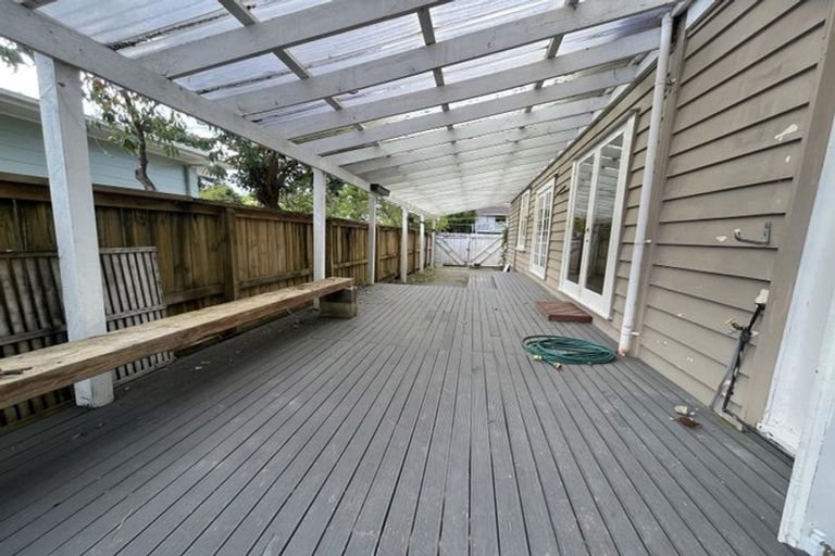 Photo of property in 55 Kamara Road, Glen Eden, Auckland, 0602