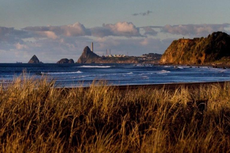 Photo of property in 14 Pahakahaka Drive, Kaitake, New Plymouth, 4374