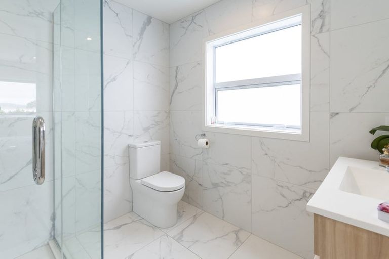 Photo of property in 16 Prestbury Grove, Churton Park, Wellington, 6037