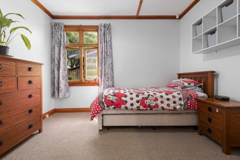 Photo of property in 27 Thomson Street, West End, Palmerston North, 4412