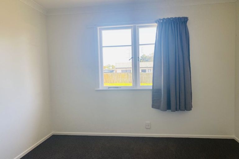 Photo of property in 79 Dale Crescent, Pakuranga, Auckland, 2010