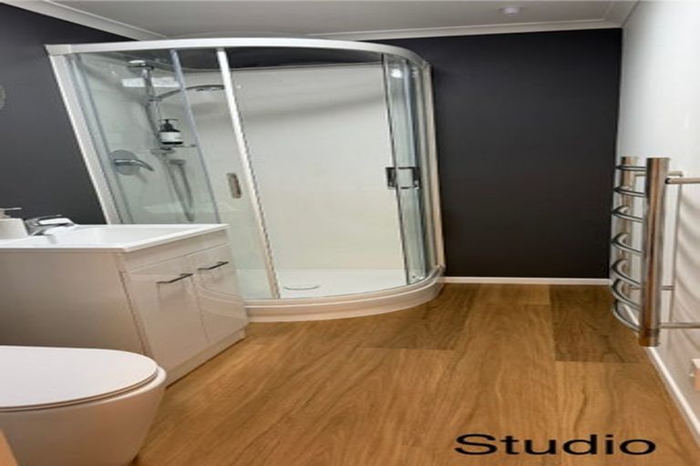 Photo of property in 11a Baroda Street, Khandallah, Wellington, 6035