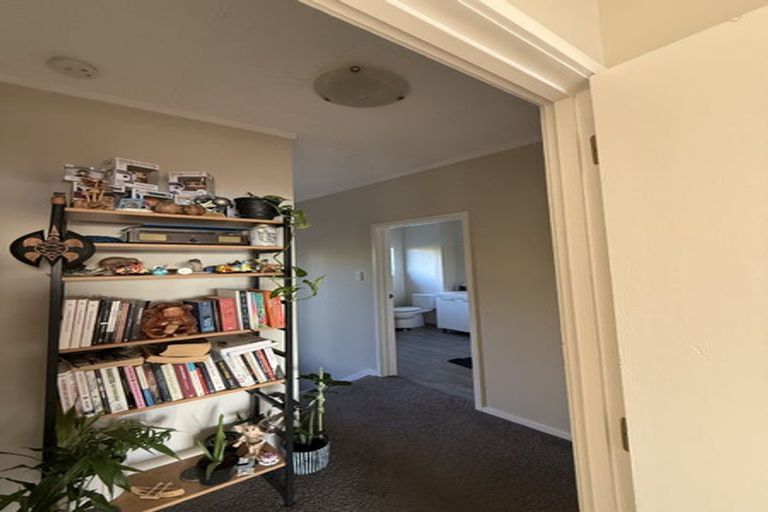 Photo of property in 2 The Promenade, Takapuna, Auckland, 0622