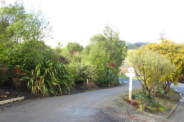 Photo of property in 39 Shalamar Drive, Cashmere, Christchurch, 8022