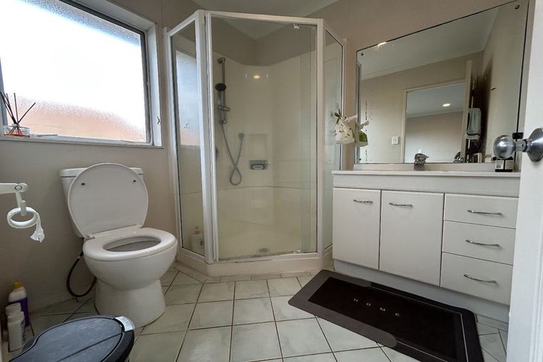 Photo of property in 74 Westerham Drive, Dannemora, Auckland, 2016