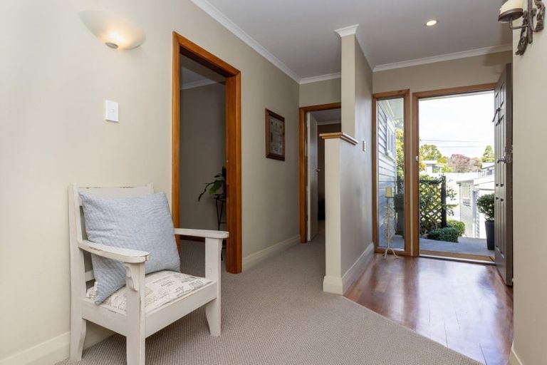 Photo of property in 5 Eatwell Avenue, Paraparaumu Beach, Paraparaumu, 5032