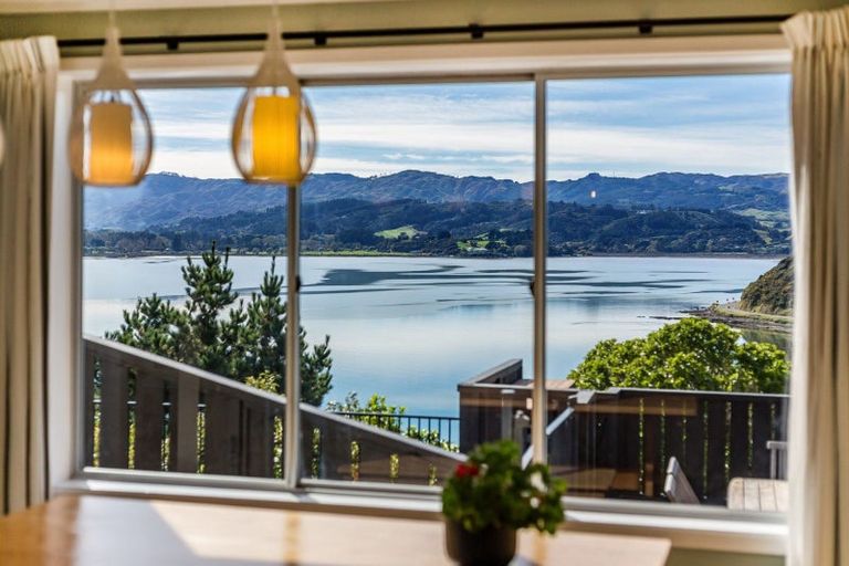 Photo of property in 11 Spinnaker Drive, Whitby, Porirua, 5024