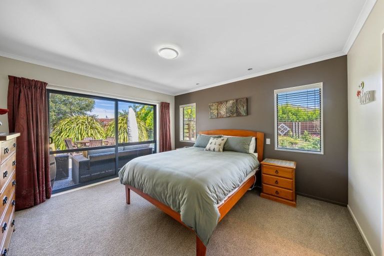 Photo of property in 2 Taunton Place, Rangiora, 7400