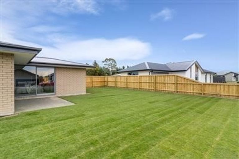 Photo of property in 4 Fry Place, Rolleston, 7614