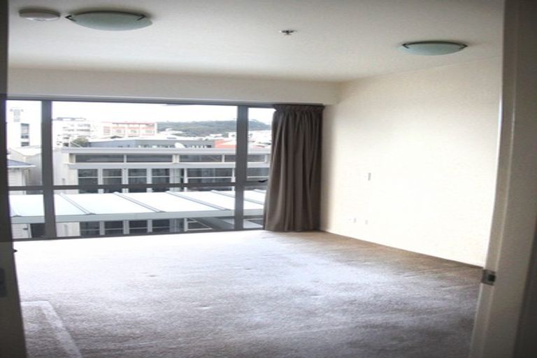 Photo of property in Sol Apartments, 11/37 Jessie Street, Te Aro, Wellington, 6011