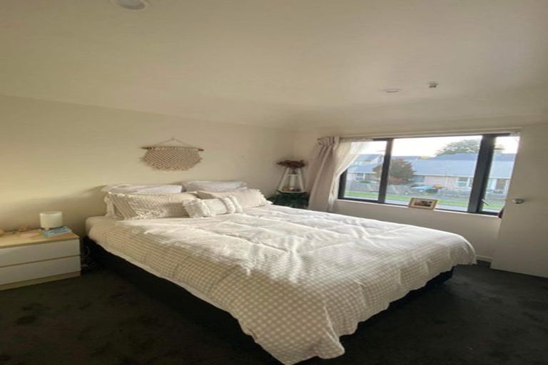 Photo of property in 1 Trist Place, Edgeware, Christchurch, 8013