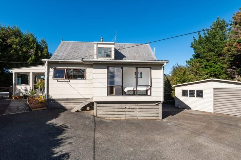 Photo of property in 18 Govan Wilson Road, Whangaripo, Warkworth, 0985