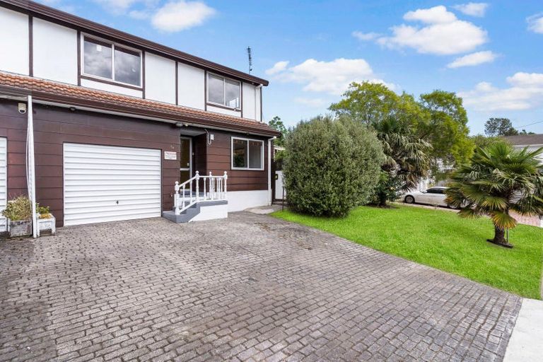 Photo of property in 54 Kohekohe Street, New Lynn, Auckland, 0600