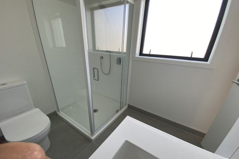 Photo of property in 3/1 Fruitvale Road, New Lynn, Auckland, 0600