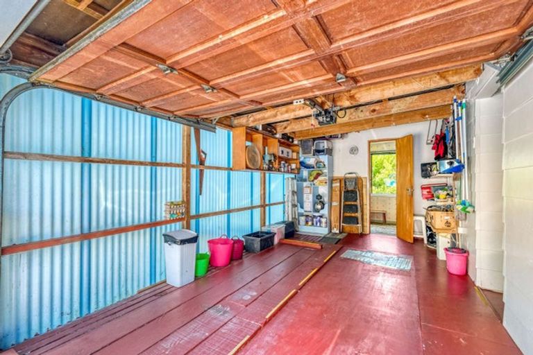 Photo of property in 24 Bay View Road, Cable Bay, 0420