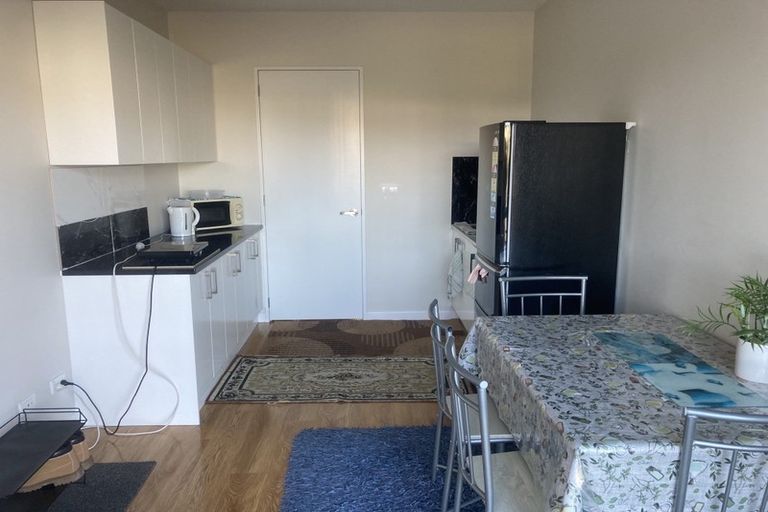 Photo of property in 74 Clemow Road, Fitzroy, New Plymouth, 4312