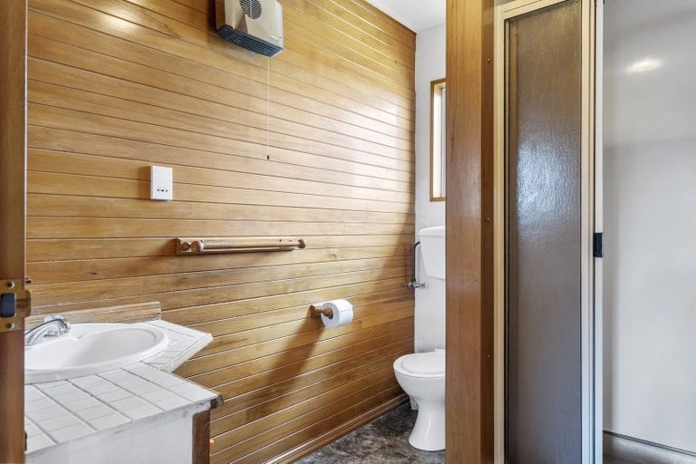 Photo of property in 22 Bank Street, Amberley, 7410