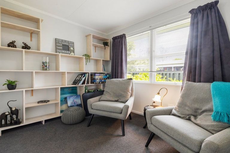 Photo of property in 17 Challinor Street, Pukete, Hamilton, 3200