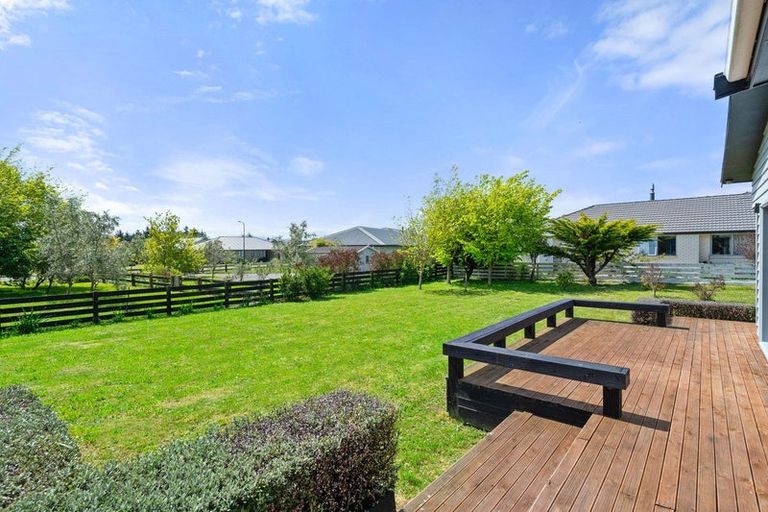 Photo of property in 1 Maple Lane, Martinborough, 5711