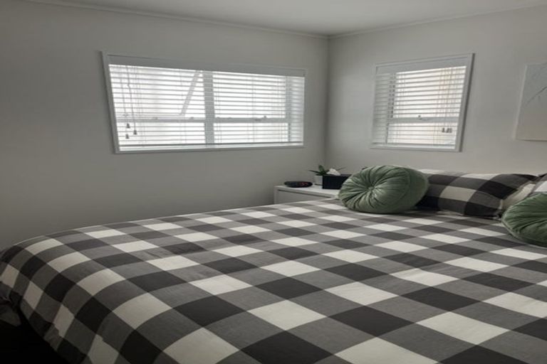 Photo of property in 1/130 Oriental Parade, Oriental Bay, Wellington, 6011