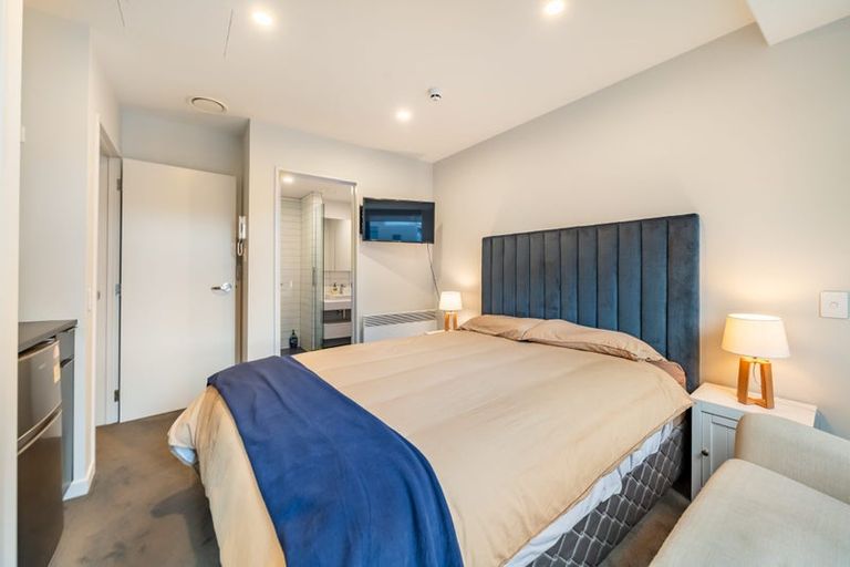 Photo of property in Pinnacle Apartments, E503/160 Victoria Street, Te Aro, Wellington, 6011