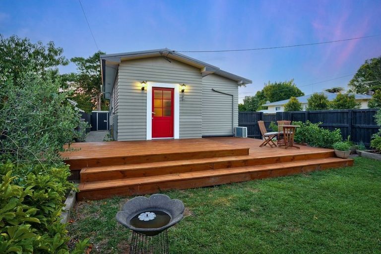 Photo of property in 1/17 Ranui Station Road, Ranui, Auckland, 0612