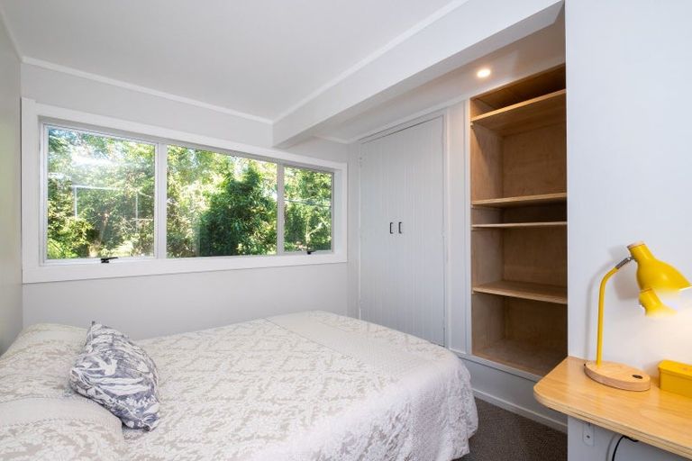 Photo of property in 2 Convent Road, Bluff Hill, Napier, 4110