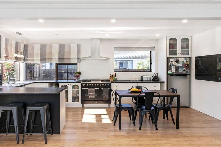 Photo of property in 143 Wales Street, Halswell, Christchurch, 8025