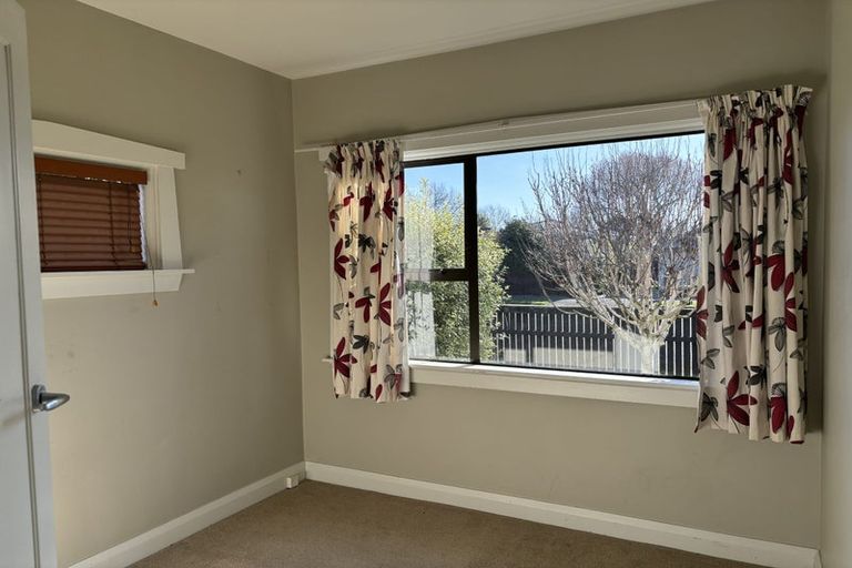Photo of property in 11 Wittys Road, Avonhead, Christchurch, 8042