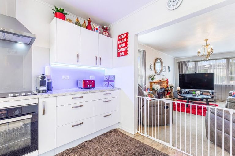 Photo of property in 44 Jillian Drive, Ranui, Auckland, 0612