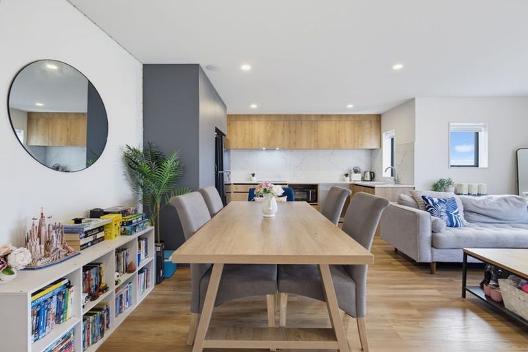 Photo of property in 104/5 Dishys Road, Flat Bush, Auckland, 2019