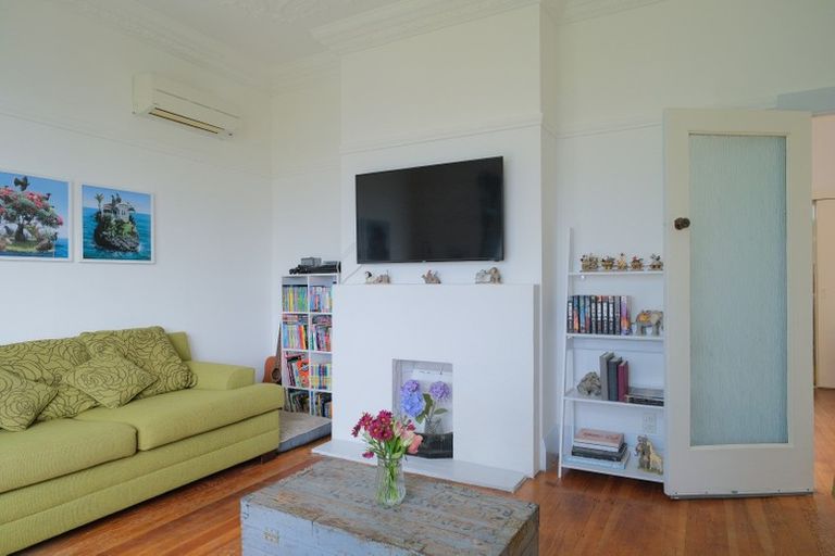 Photo of property in 17 Forfar Street, Clyde Hill, Dunedin, 9011